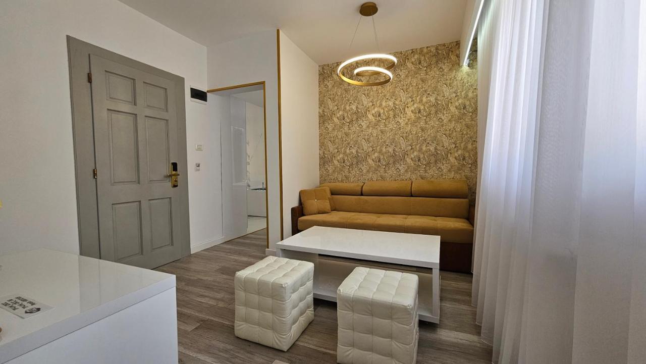 Colt De Rai Resita Bed and Breakfast Exteriör bild