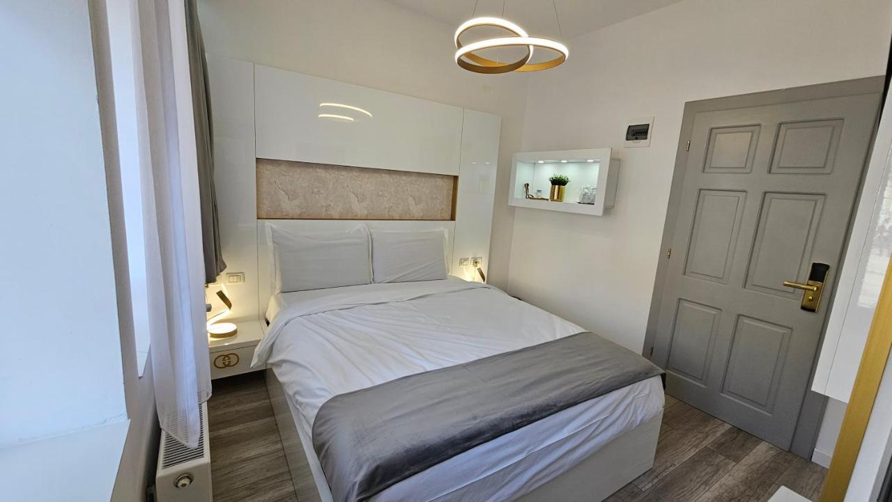 Colt De Rai Resita Bed and Breakfast Exteriör bild